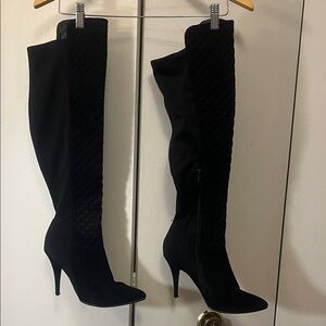 Elegant Black Knee-High Boots